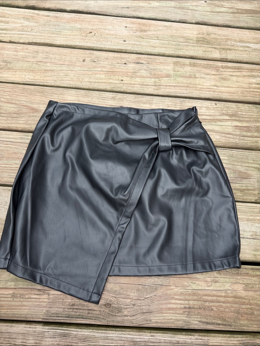 Ci Sono Black Faux Leather Wrap Mini Skirt with Knot Accent-Never Worn